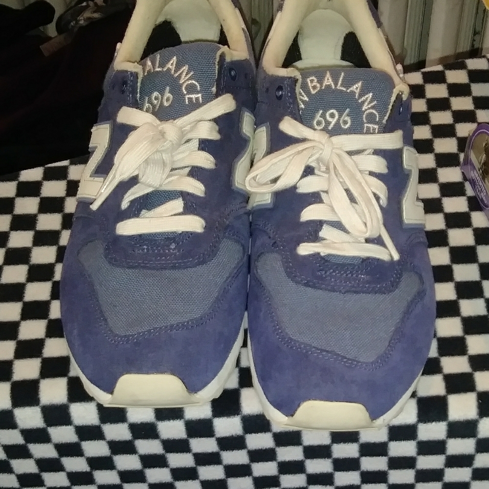 Women's New Balance 696 Sneakers